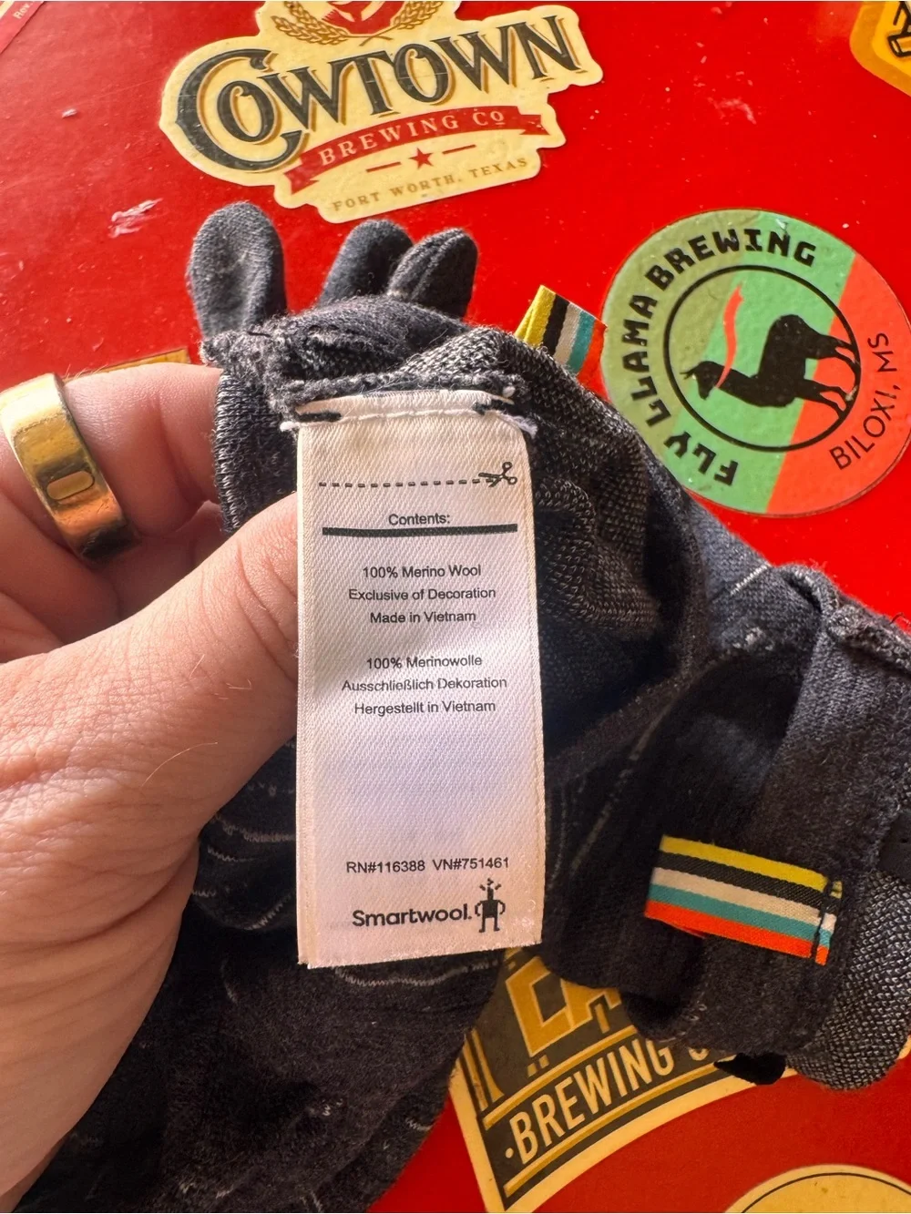 Smartwool Women’s Heathered Black Touchscreen Gloves with Stripe Tab